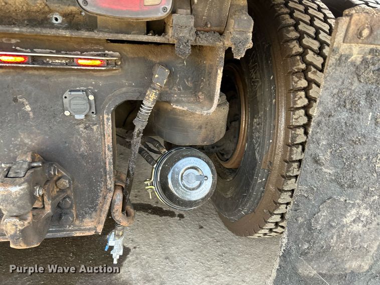 image for item DR4252 2018 Kenworth T880 dump truck