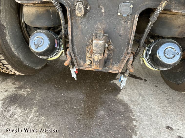 image for item DR4252 2018 Kenworth T880 dump truck