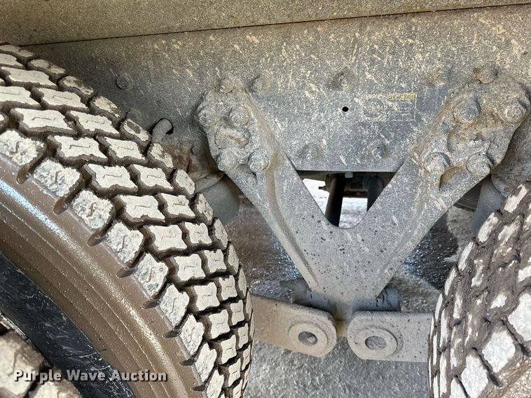 image for item DR4252 2018 Kenworth T880 dump truck