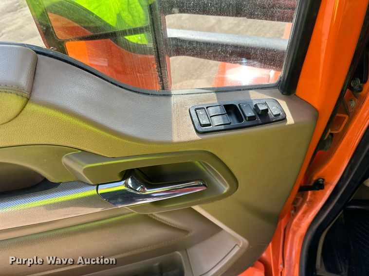 image for item DR4252 2018 Kenworth T880 dump truck