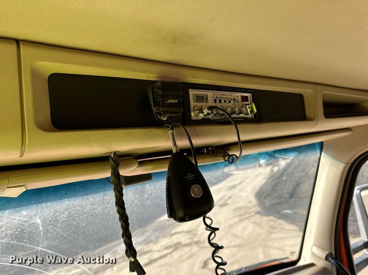 image for item DR4252 2018 Kenworth T880 dump truck