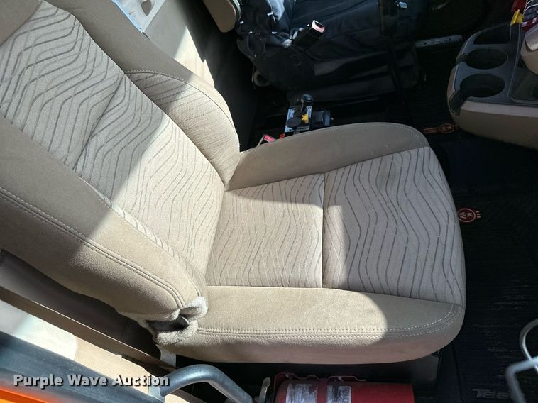 image for item DR4252 2018 Kenworth T880 dump truck