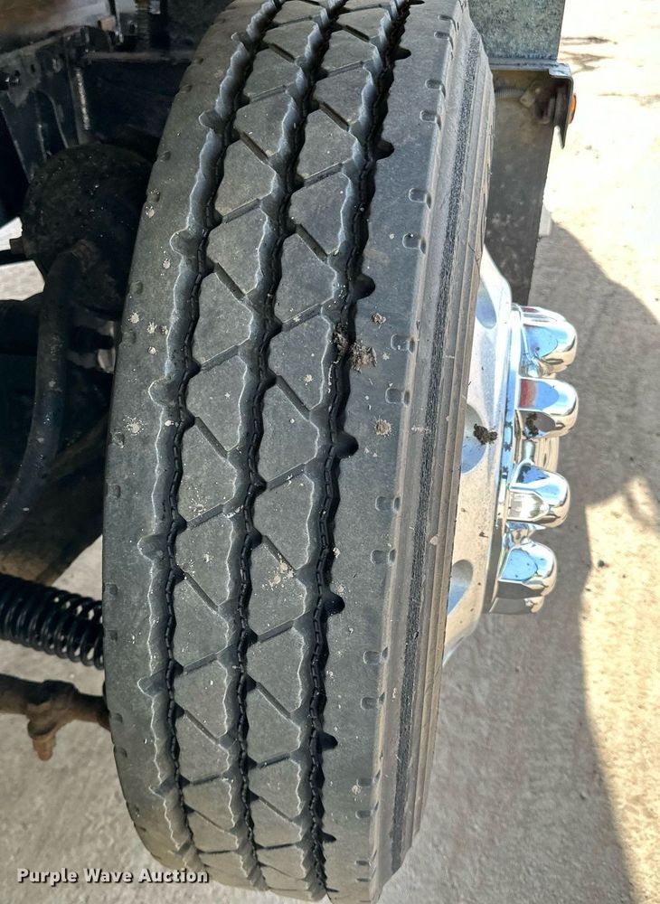 image for item DR4252 2018 Kenworth T880 dump truck