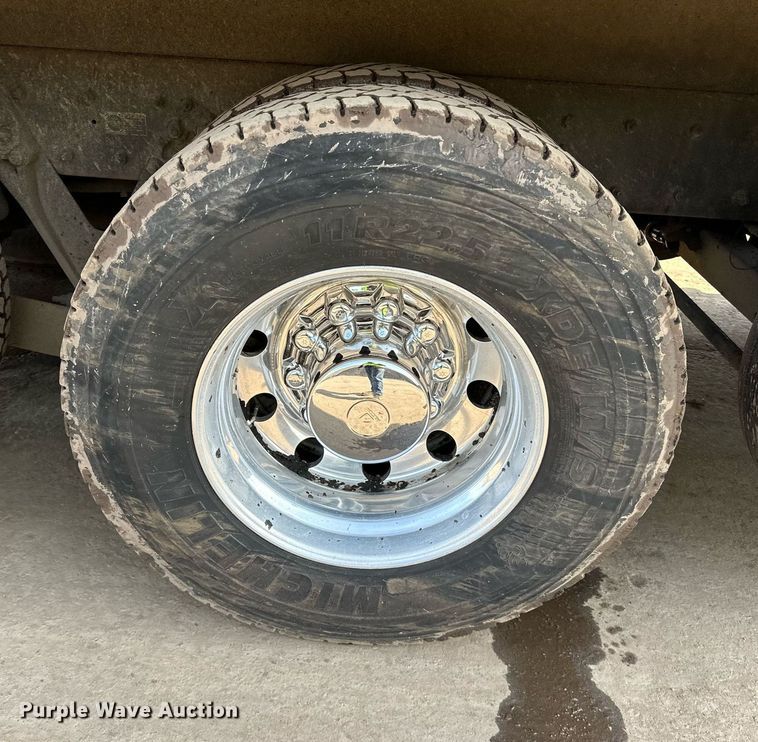 image for item DR4252 2018 Kenworth T880 dump truck