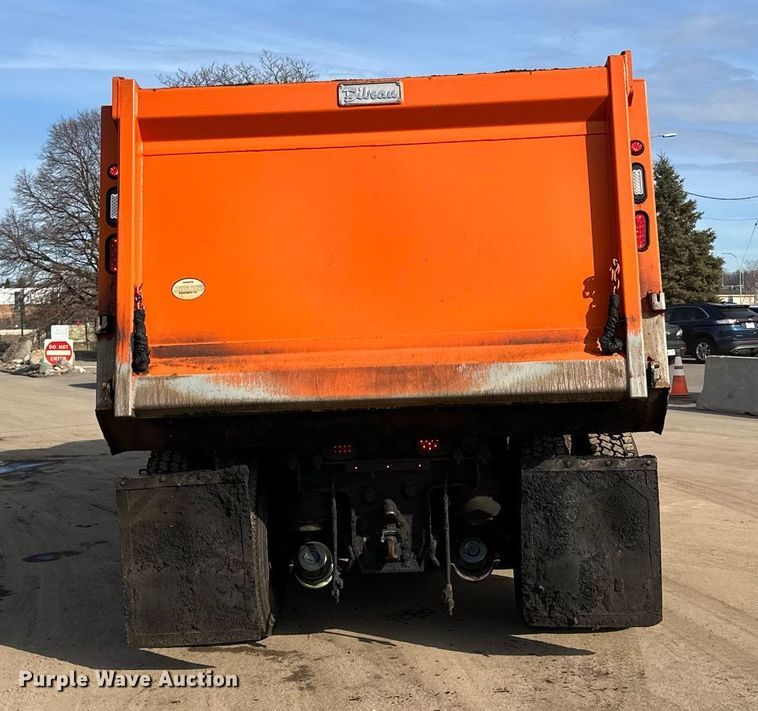 image for item DR4253 2021 Kenworth T880 dump truck