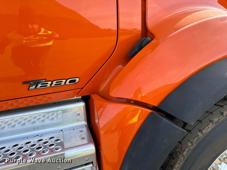 image for item DR4253 2021 Kenworth T880 dump truck