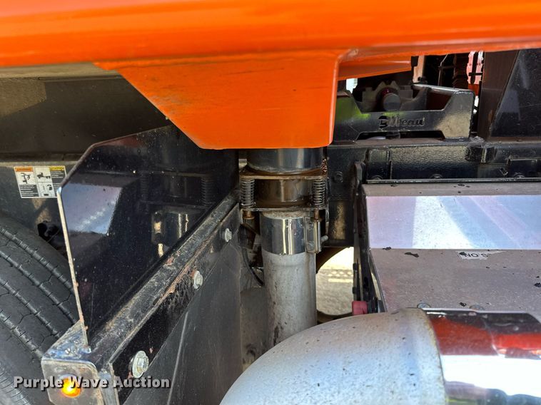 image for item DR4253 2021 Kenworth T880 dump truck