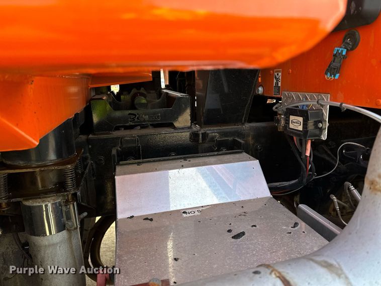 image for item DR4253 2021 Kenworth T880 dump truck