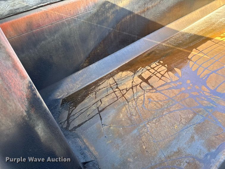 image for item DR4253 2021 Kenworth T880 dump truck