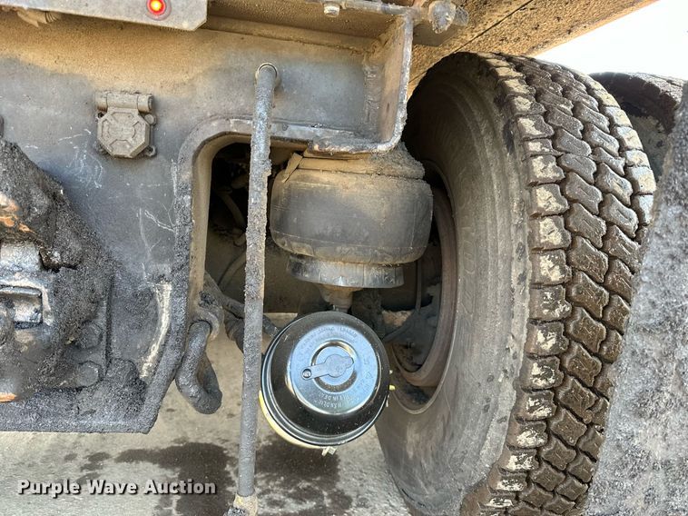 image for item DR4253 2021 Kenworth T880 dump truck