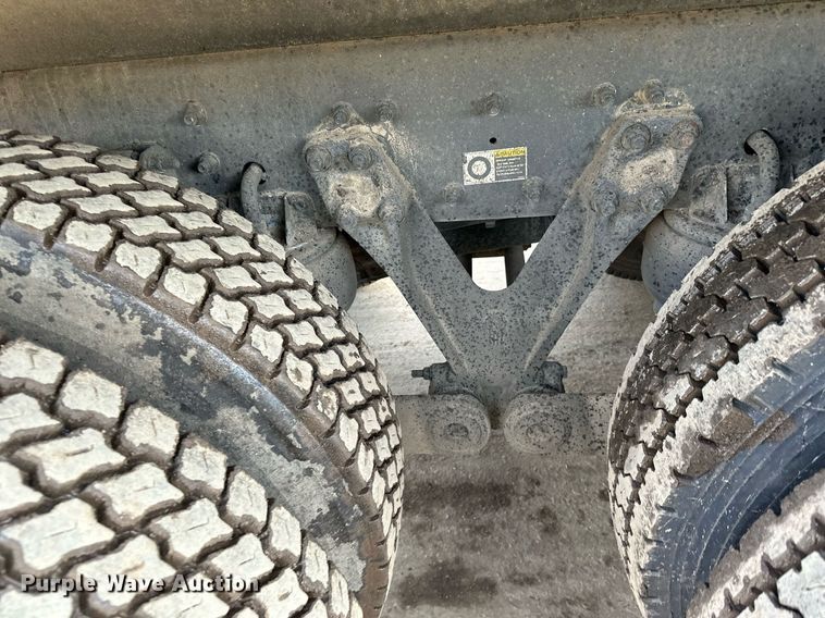 image for item DR4253 2021 Kenworth T880 dump truck