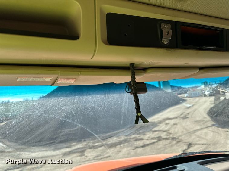 image for item DR4253 2021 Kenworth T880 dump truck