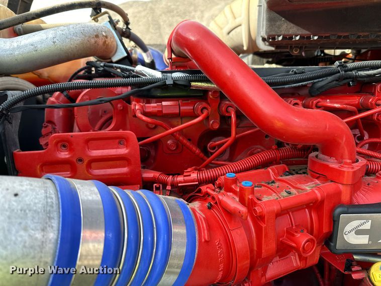 image for item DR4253 2021 Kenworth T880 dump truck