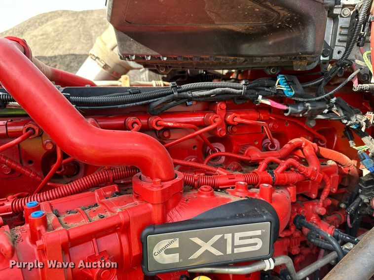 image for item DR4253 2021 Kenworth T880 dump truck