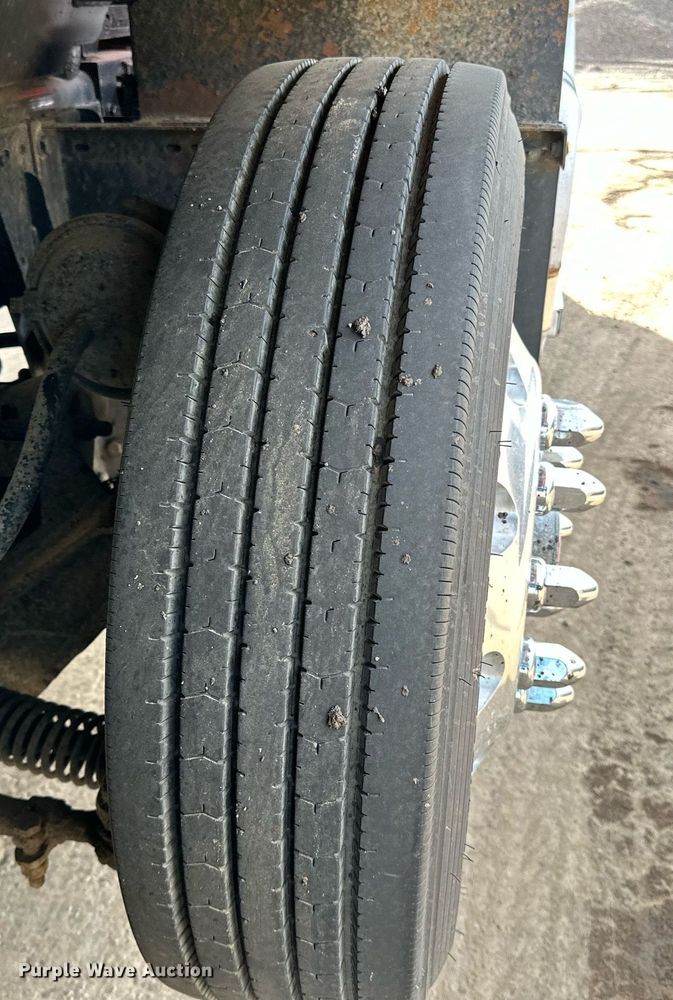 image for item DR4253 2021 Kenworth T880 dump truck