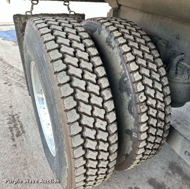 image for item DR4253 2021 Kenworth T880 dump truck