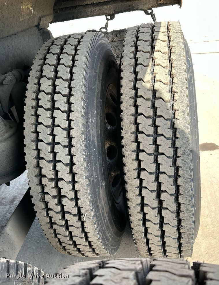 image for item DR4253 2021 Kenworth T880 dump truck