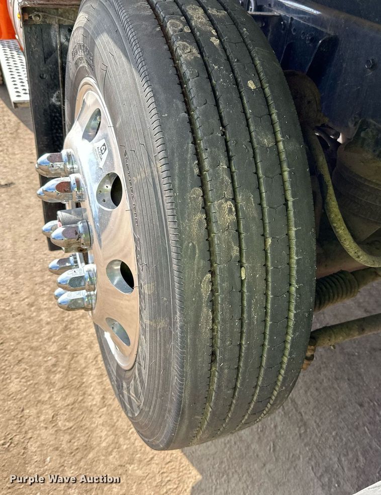 image for item DR4253 2021 Kenworth T880 dump truck