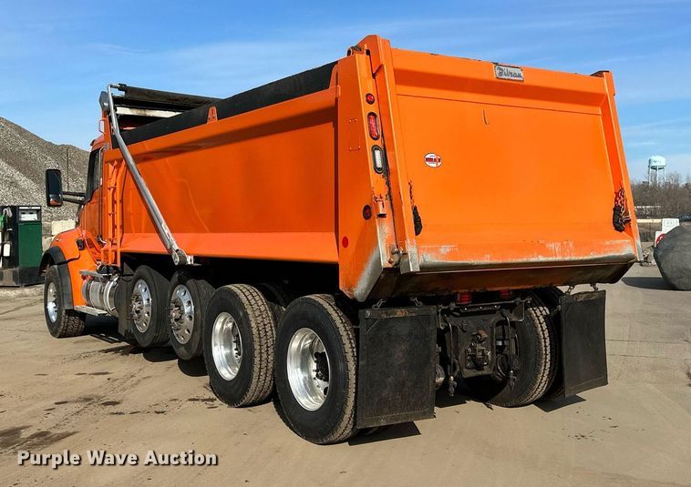 image for item DR4254 2021 Kenworth T880 dump truck