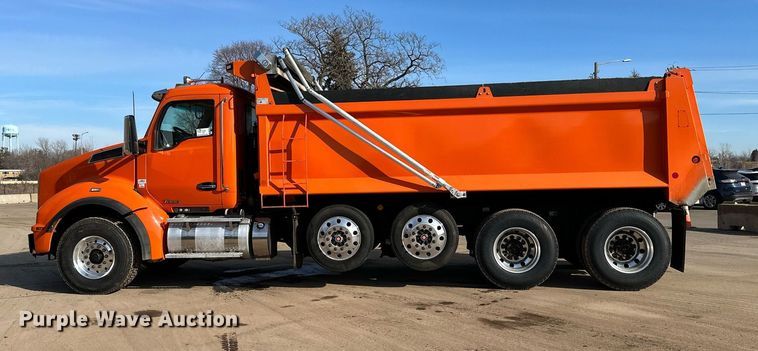 image for item DR4254 2021 Kenworth T880 dump truck