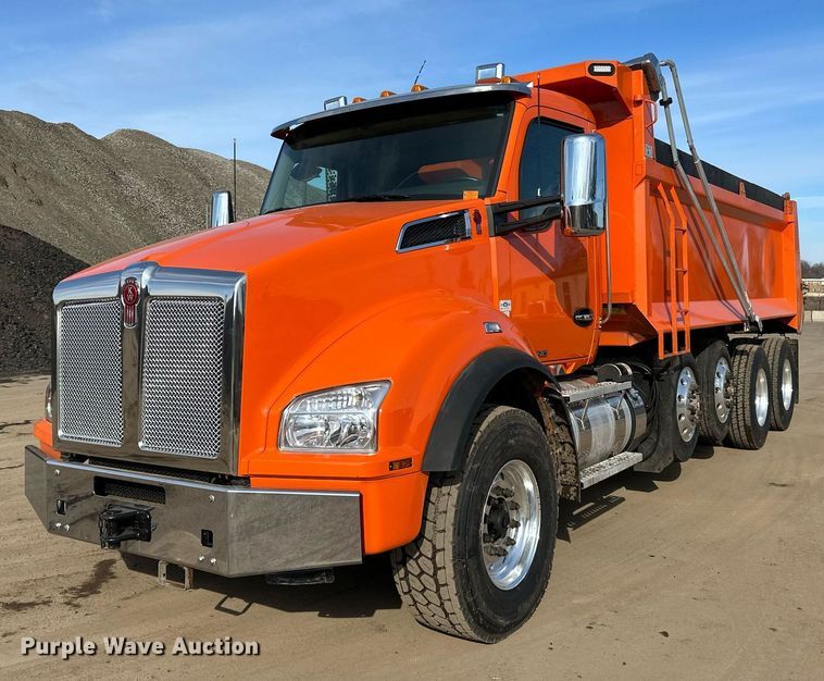 image for item DR4254 2021 Kenworth T880 dump truck