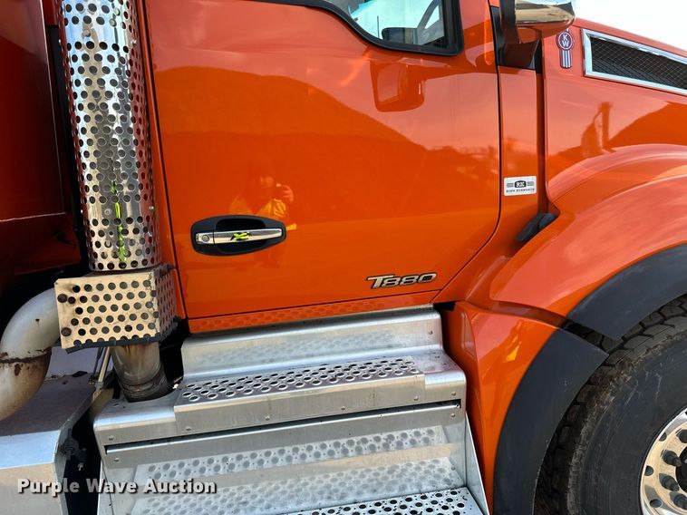 image for item DR4254 2021 Kenworth T880 dump truck