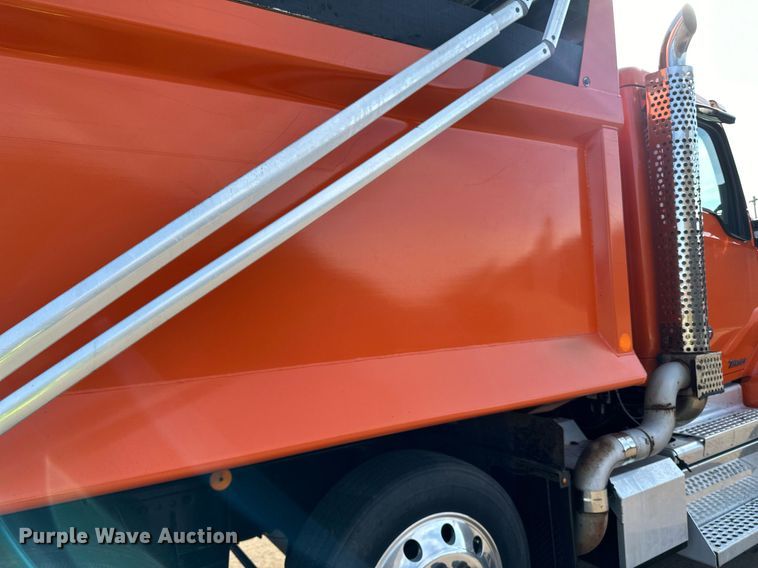 image for item DR4254 2021 Kenworth T880 dump truck