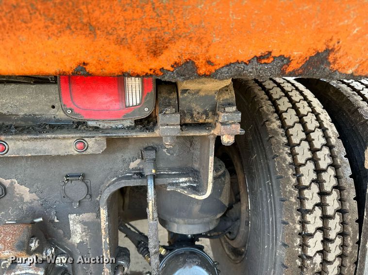 image for item DR4254 2021 Kenworth T880 dump truck