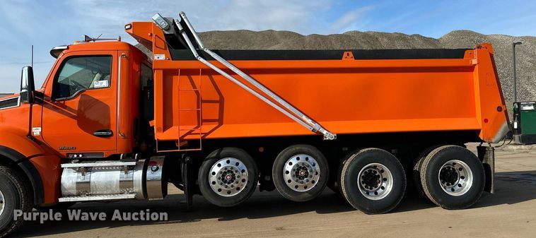 image for item DR4254 2021 Kenworth T880 dump truck