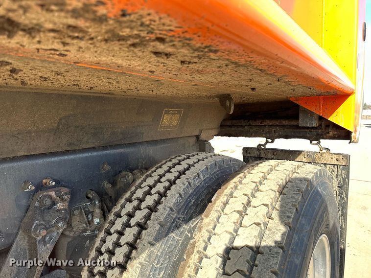 image for item DR4254 2021 Kenworth T880 dump truck