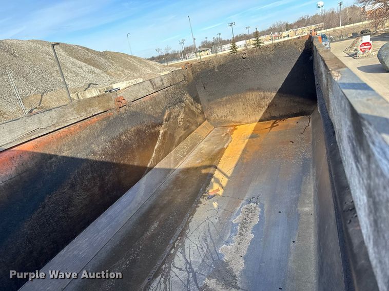 image for item DR4254 2021 Kenworth T880 dump truck