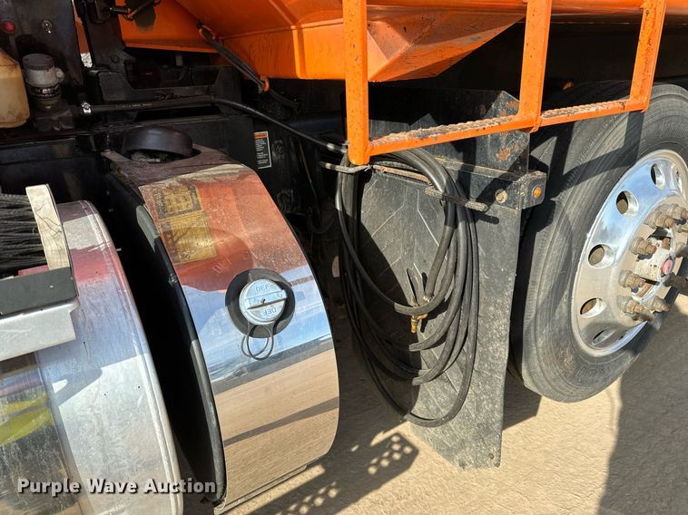 image for item DR4254 2021 Kenworth T880 dump truck