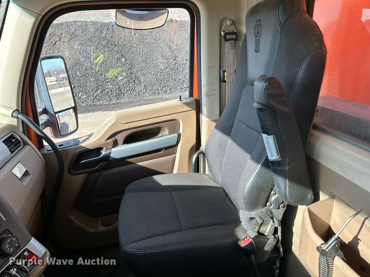 image for item DR4254 2021 Kenworth T880 dump truck