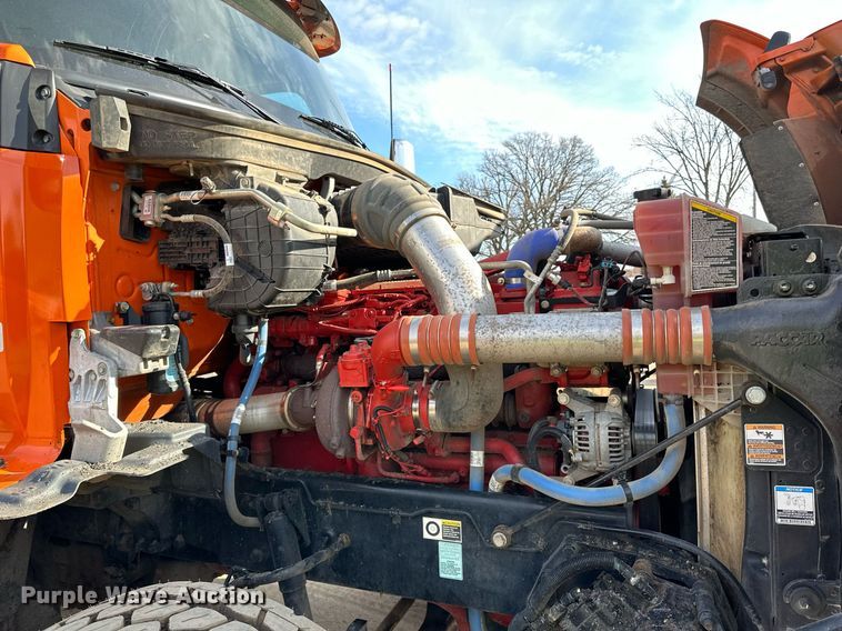 image for item DR4254 2021 Kenworth T880 dump truck