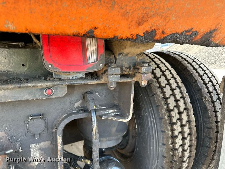 image for item DR4254 2021 Kenworth T880 dump truck