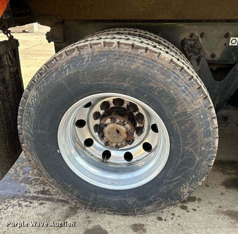 image for item DR4254 2021 Kenworth T880 dump truck