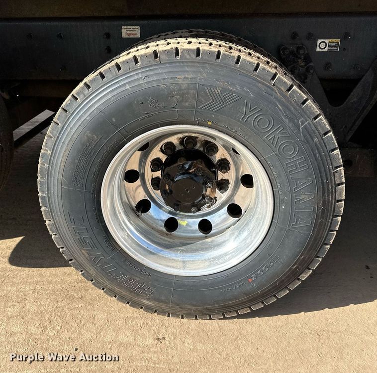 image for item DR4254 2021 Kenworth T880 dump truck