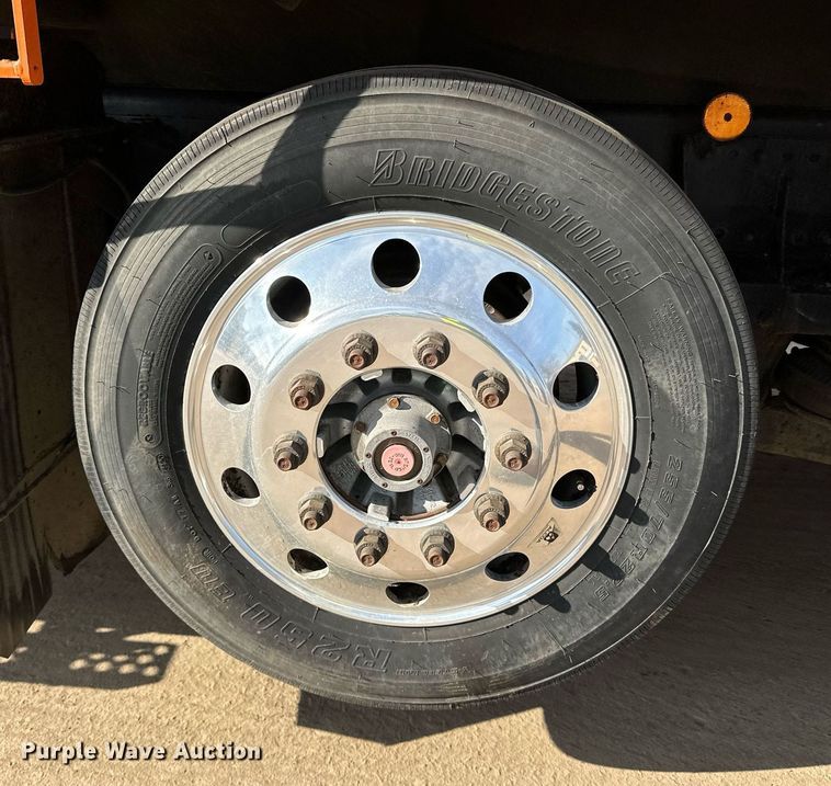 image for item DR4254 2021 Kenworth T880 dump truck