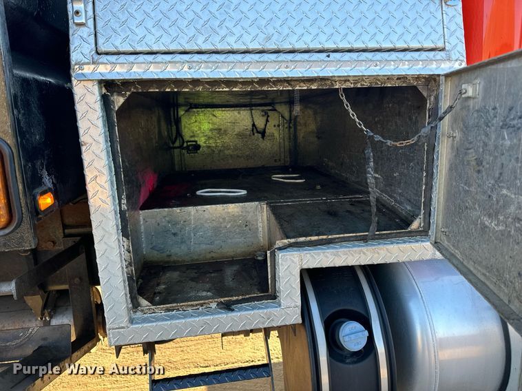 image for item DR4255 2012 Peterbilt  337 flatbed truck