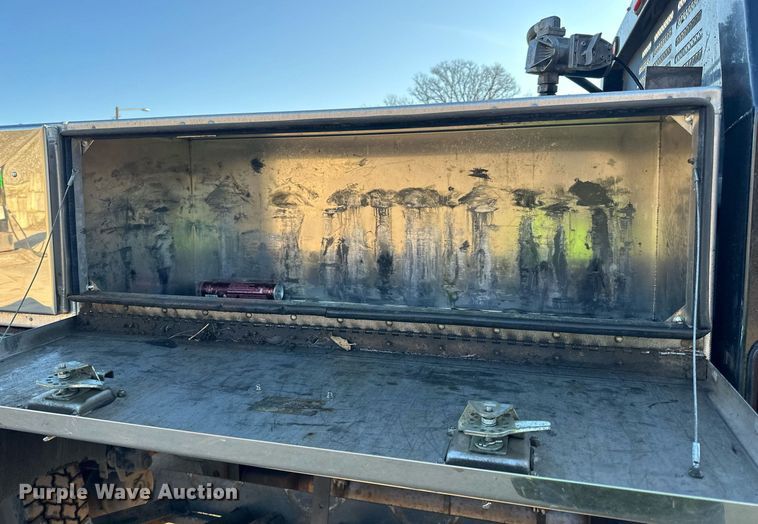 image for item DR4255 2012 Peterbilt  337 flatbed truck