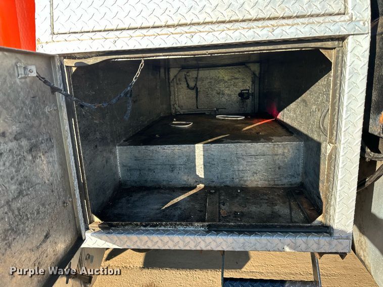 image for item DR4255 2012 Peterbilt  337 flatbed truck