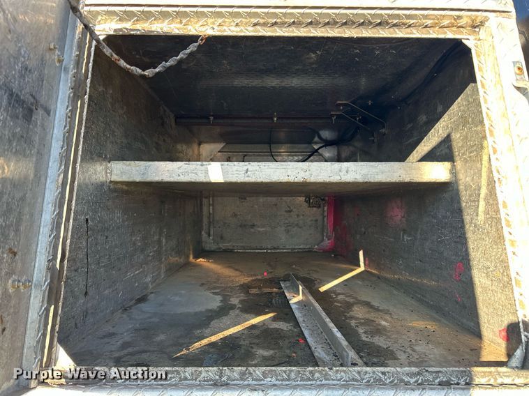 image for item DR4255 2012 Peterbilt  337 flatbed truck