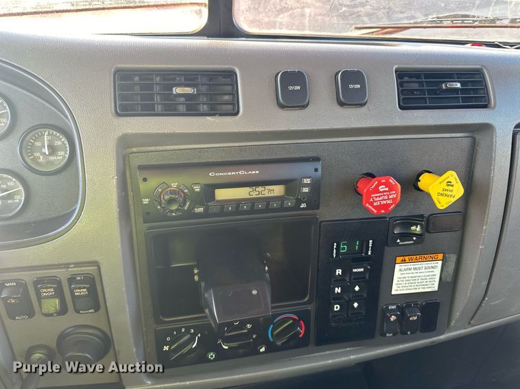 image for item DR4255 2012 Peterbilt  337 flatbed truck