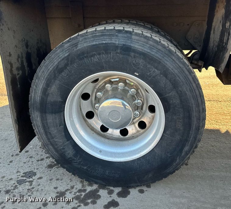 image for item DR4255 2012 Peterbilt  337 flatbed truck