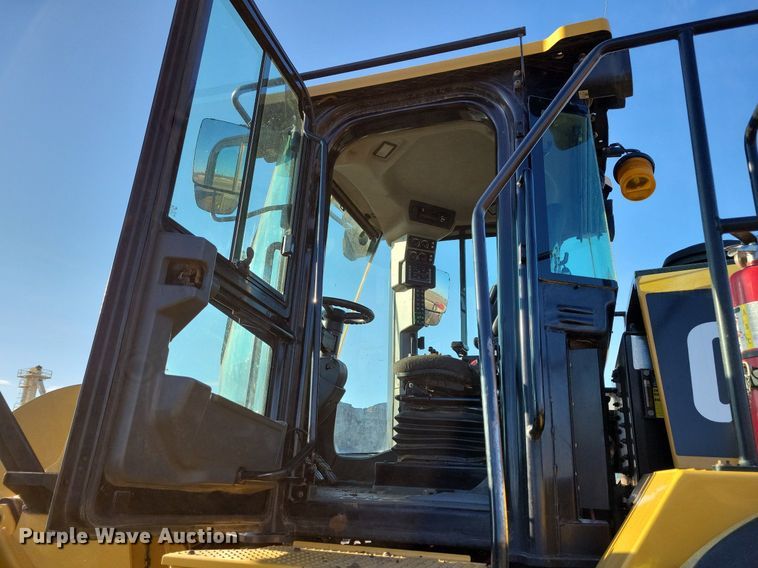 image for item DR4256 2016 Caterpillar 962M wheel loader