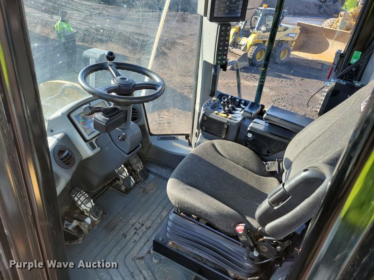 image for item DR4256 2016 Caterpillar 962M wheel loader