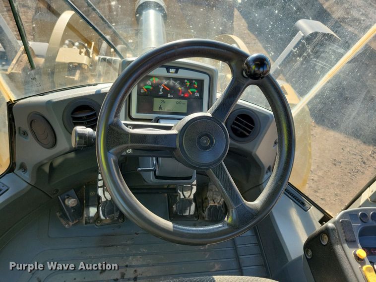 image for item DR4256 2016 Caterpillar 962M wheel loader