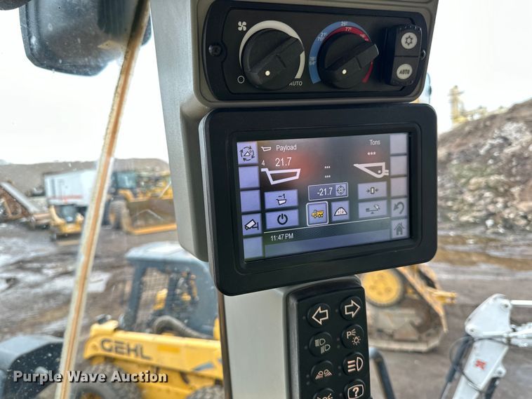 image for item DR4256 2016 Caterpillar 962M wheel loader