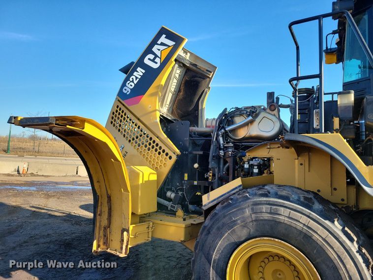 image for item DR4256 2016 Caterpillar 962M wheel loader