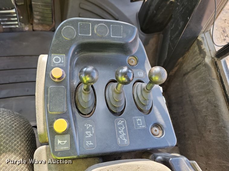 image for item DR4257 2009 Caterpillar 962H wheel loader